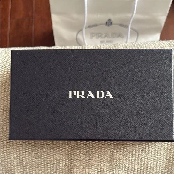 Prada Large Saffia Leather Wallet - Picture 7 of 7